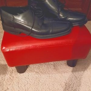 Dress shoes